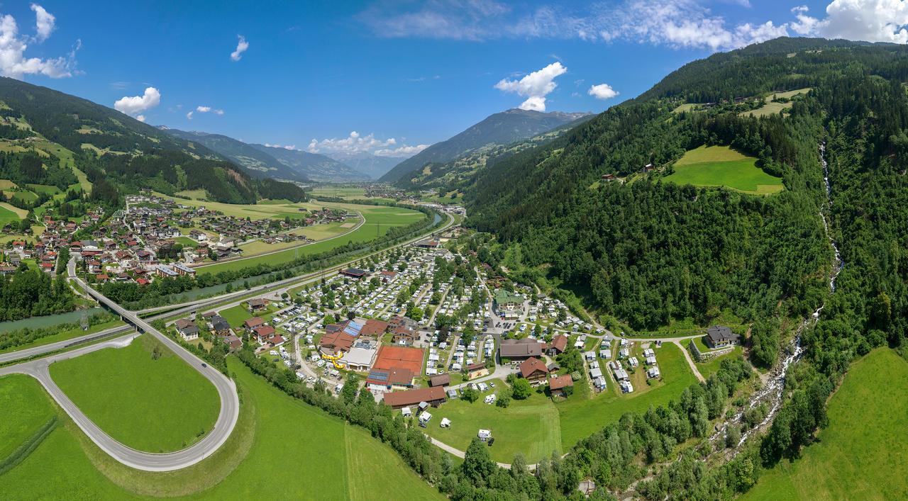 Aschau Im Zillertal Mountainview Lodge - Chalet Im Zillertal Direkt Am 5 Sterne Campingplatz Aufenfeld Mit Hallenbad Und Sauna المظهر الخارجي الصورة